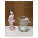 MADE IN JAPAN GEISHA WOMAN STATUE, CHIPS, HAND