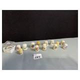 THIMBLES INCL BONET STONE, WOODEN, ETC.