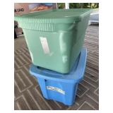 2 STORAGE TOTES