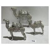 THREE CAMEL SET