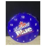 LABATT BLUE BATTERY OP CLOCK