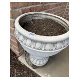 RESIN PLANTERS