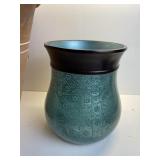 LARGE TERRACOTTA RUFFLED EDGE PLANTER AN