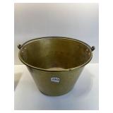 BRASS KETTLE WITH HANDLE