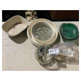 FLOWER ARRANGER W/ GLASS INSERT FROG