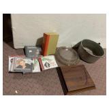 CD, ALUM POT, WOOD STAND