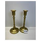 PAIR OF SKINNY BRASS CANDLE STICKS, 7.5"