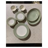 GREEN W/ GOLD RIM CHINA SET 9 PLATES, 8 VEGETABLE