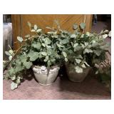 ARTIFICIAL PLANTS IN HOLDERS