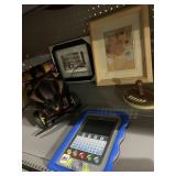 V.READER, BATTERY OP CAR NO REMOTE, PICTURE