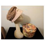 LIGHT BROWN VELVET AND CREAM FELT RETRO 50S 60S