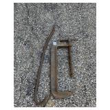 LARGE IRON C CLAMP AND PRY BAR