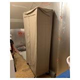 METAL ROLLING CLOTHES HANGER WITH ZIP UP COVER