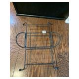 BUFFET IRON CASSEROLE HOLDER