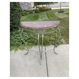 FLAT WALL METAL LEG ACCENT TABLE