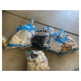 LARGE NUMBER OF LATEX BALLOONS AND 2 BALLOON