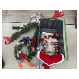 TOTE FILLED WITH HOLIDAY Dï¿½COR