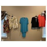 LADIES FASHION CLOTHING