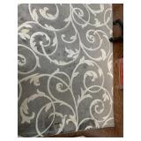 GRAY/WHITE RUG 82" X 60"