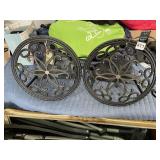 LIBERTY GARDEN HOSE HANGERS (2)