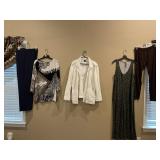 LADIES FASHION CLOTHING