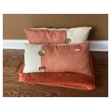 SOFT MAX STUDIO BLANKET AND 2 PILLOWS WITH LARGE