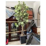 LARGE ARTIFICIAL PLANT