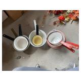 ENAMELED POTS AND PANS