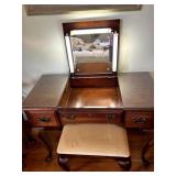 AMERICAN DREW LIGHTED VANITY WITH QUEEN ANNE LEGS