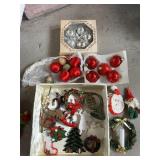 CHRISTMAS ORNAMENTS, FELT YO YO SANTA, SUN