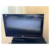 LG FLAT SCREEN 26" TV WITH REMOTE, MODEL