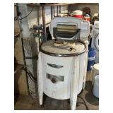 SPEED QUEEN WASHING MACHINE WITH LITERATURE AND