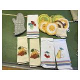 LINEN DISH TOWELS AND POTHOLDERS