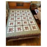 GREEN STAR MOTIF HAND STITCHED QUILT