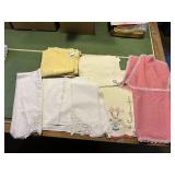 CLOTH NAPKINS, TABLE RUNNERS, PLACEMATS