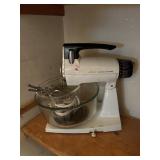 SUNBEAM MIXMASTER STANDING MIXER