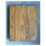 SOLID WOOD CUTTING BOARD WITH FEET