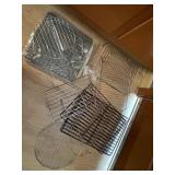 COOKIE COOLING TRAYS/RACKS, ROASTING RACKS