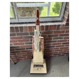 HOOVER POWER DRIVE BAGGED VACUUM