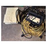 BATTERY CHARGER, FOAM PIECES AND EXTENSION CORDS