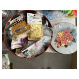 LARGE TIN WITH ALL SORTS OF BUTTONS