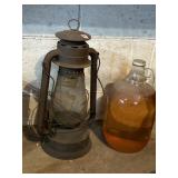 DIETZ KEROSENE FIT 4 ALL LANTERN AND JUG OF KERO