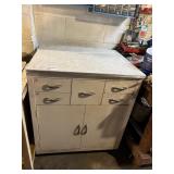 FLOATING KITCHEN CABINET ISLAND WITH FORMICA TOP,