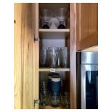 GROUP OF ASSORTED GLASSES