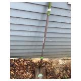 FLAT EDGE LONG HANDLE SHOVEL