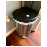 FLIP TOP TRASH CAN