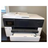 H P PRINTER W/ 2 PAPER TRAYS LIKE NEW CONDITION