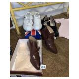 NEW SZ 7.5 BROWN LEATHER BOOTIES ETIENNE AIGNER,