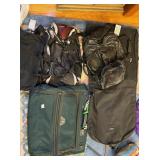 GARMENT BAGS, DUFFLE BAGS, ATLANTIC FOLD AND ZIP