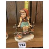 HUMMEL "JUST RESTING", FULL BEE, 1938